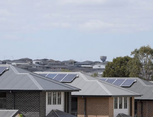 Les installations solaires australiennes sur les toits dépassent en moyenne 9 kW